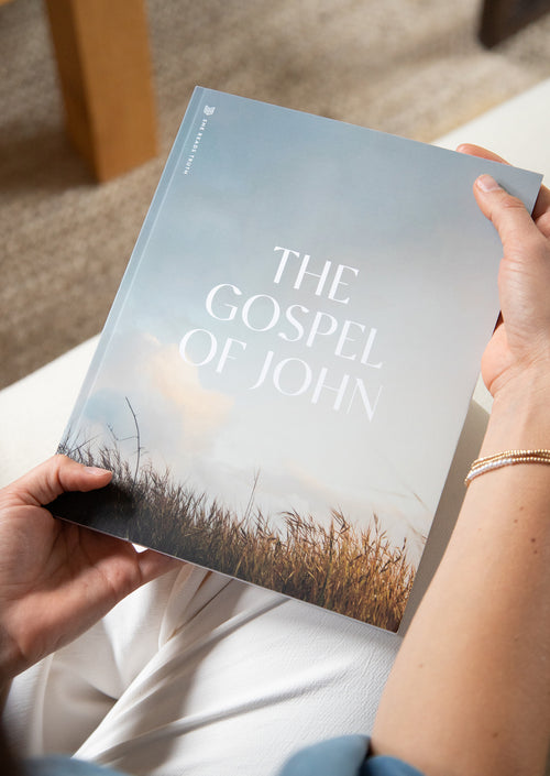 John Women's Reading Guide