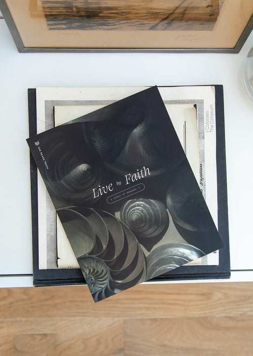Live by Faith: A Study of Hebrews 11 Women's Reading Guide