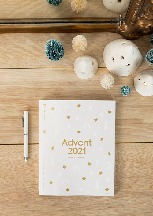 Advent 2021: The Everlasting Light | Women's Reading Guide