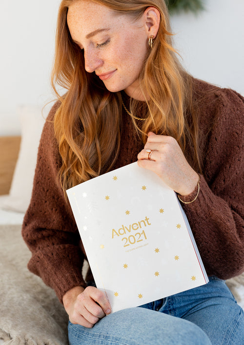 Advent 2021: The Everlasting Light | Women's Reading Guide